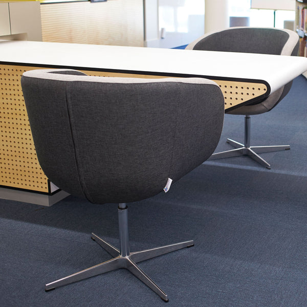 Central Swivel Chair