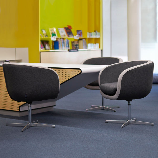 Central Swivel Chair