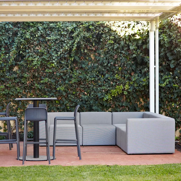 Sun Gorgon Outdoor Lounge