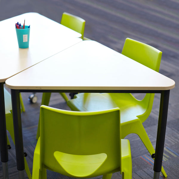 Eduflex Collaborative Tri Table